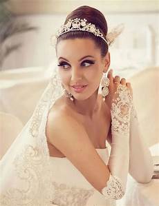 Wedding Dresses And Accessories